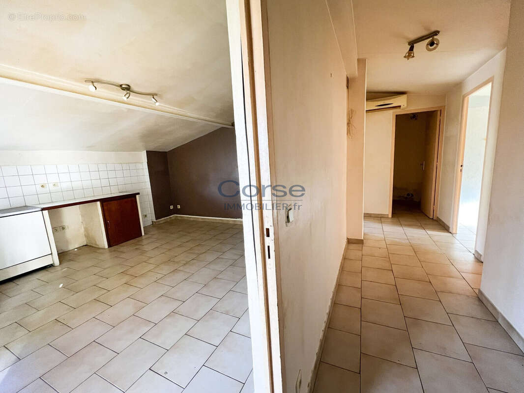 Photo d&#039;origine avec cloison - Maison à BASTELICACCIA