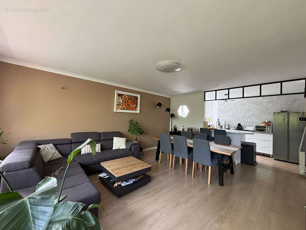 Appartement à EPINAY-SUR-SEINE