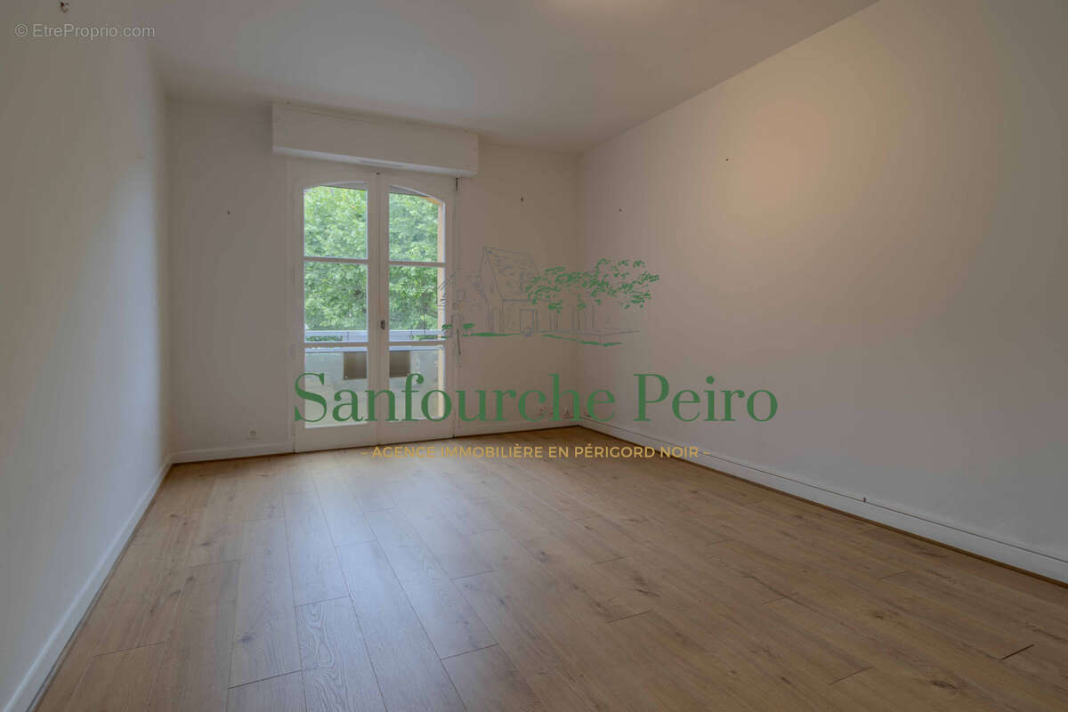 Appartement à SARLAT-LA-CANEDA