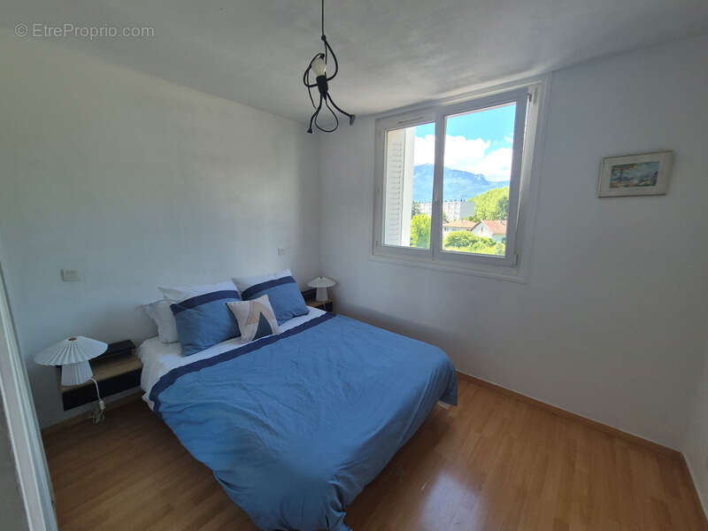 Appartement à SAINT-MARTIN-D'HERES