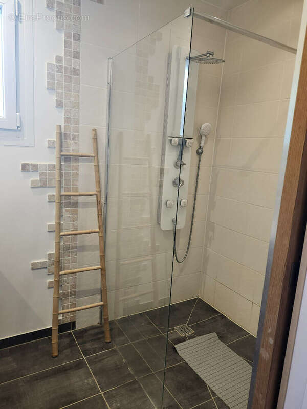 Maison à MONT-SOUS-VAUDREY