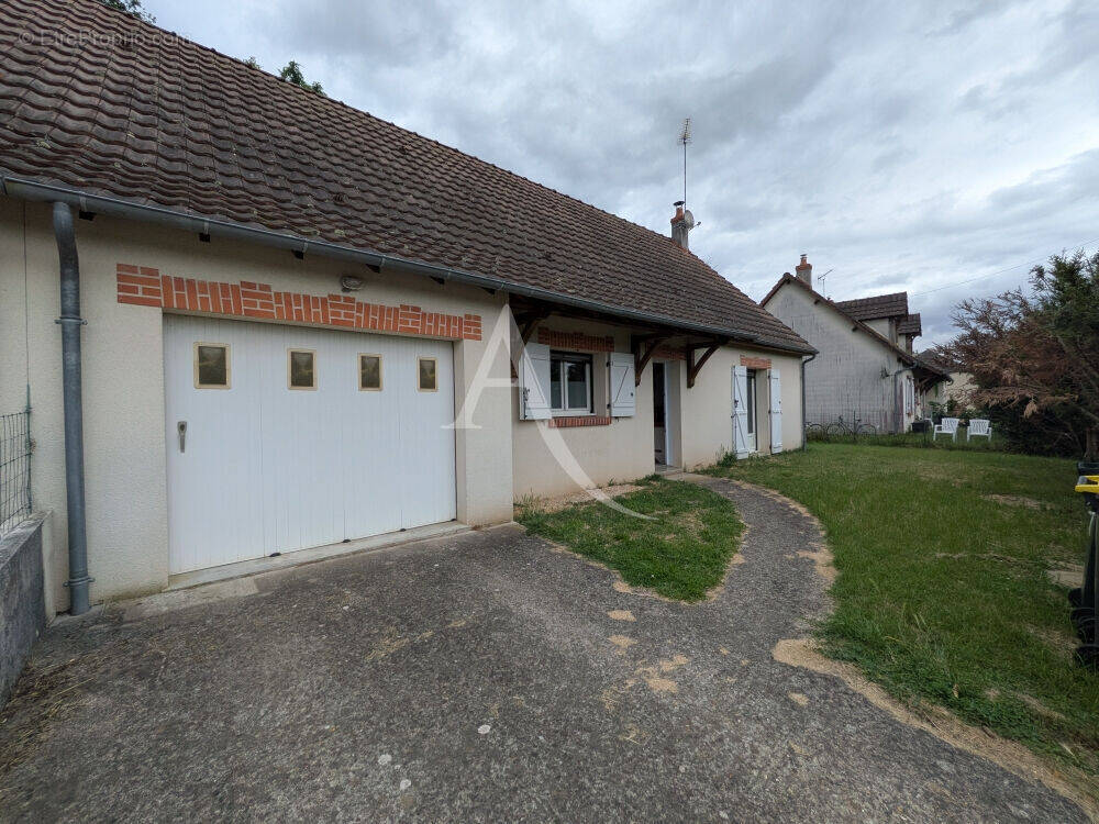 Maison à ONZAIN