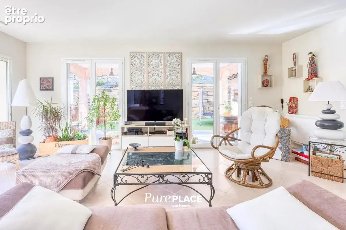 Maison/Villa T5 de 143 m² à La Cadière-d'Azur 83740 - photo 8