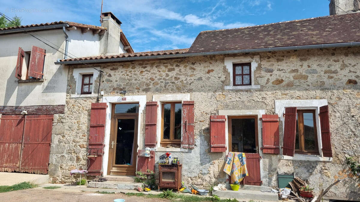 20250826_154355 - Maison à CHAMPS-ROMAIN