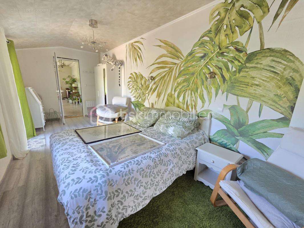 Magnifique Pavillon de plain pied de 149m² avec patio et dépendances à Avril sur Loire - photo 14