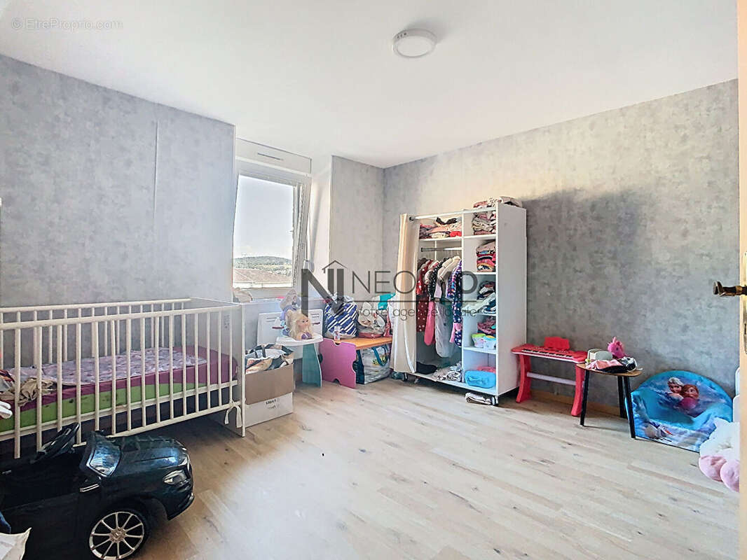 Appartement à CHATENOIS