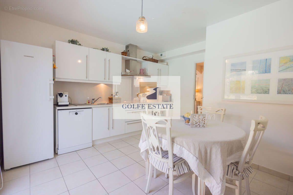 Maison 4 chambres, piscine et garage - photo 10