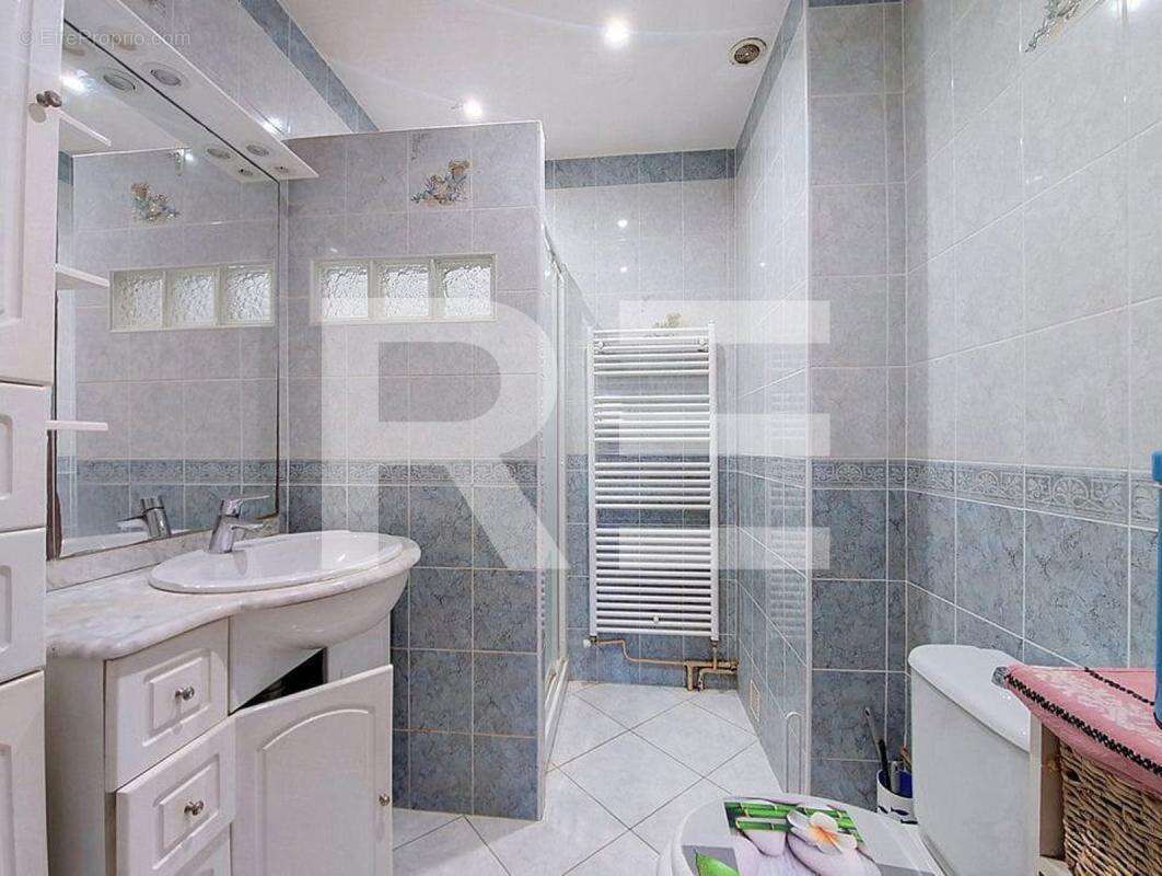 Maison 4 chambres avec jardin et garage à Caissargues - photo 11