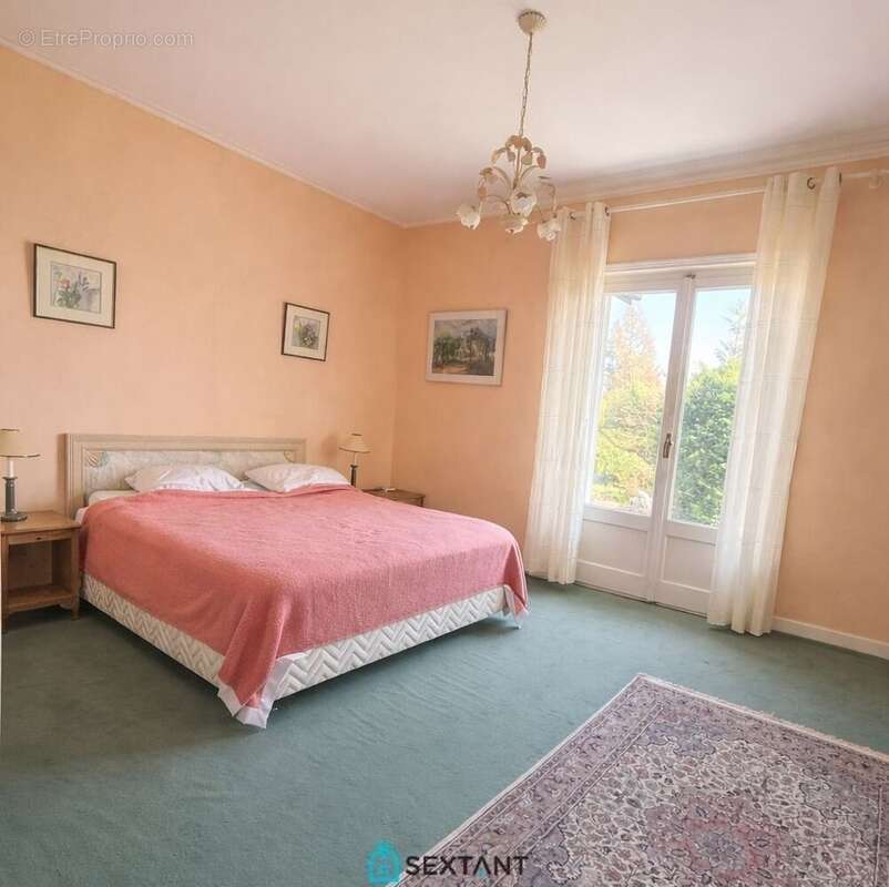 Maison à DIVONNE-LES-BAINS