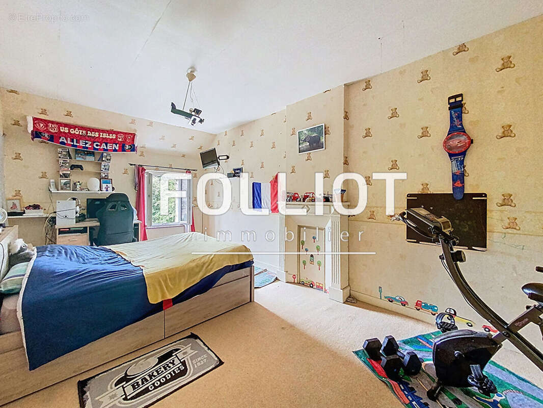 Maison à SAINT-PIERRE-D&#039;ARTHEGLISE