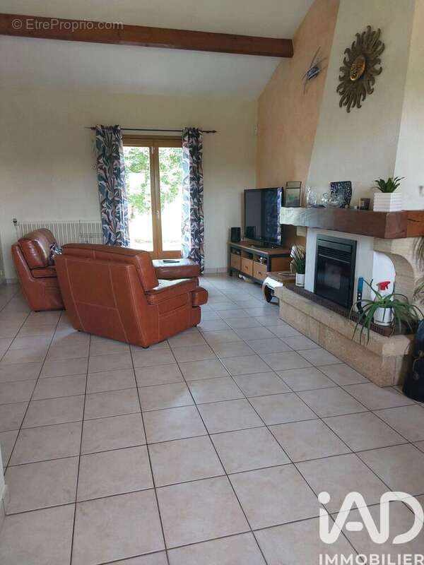 Maison 133 m² à Barbechat  - photo 4