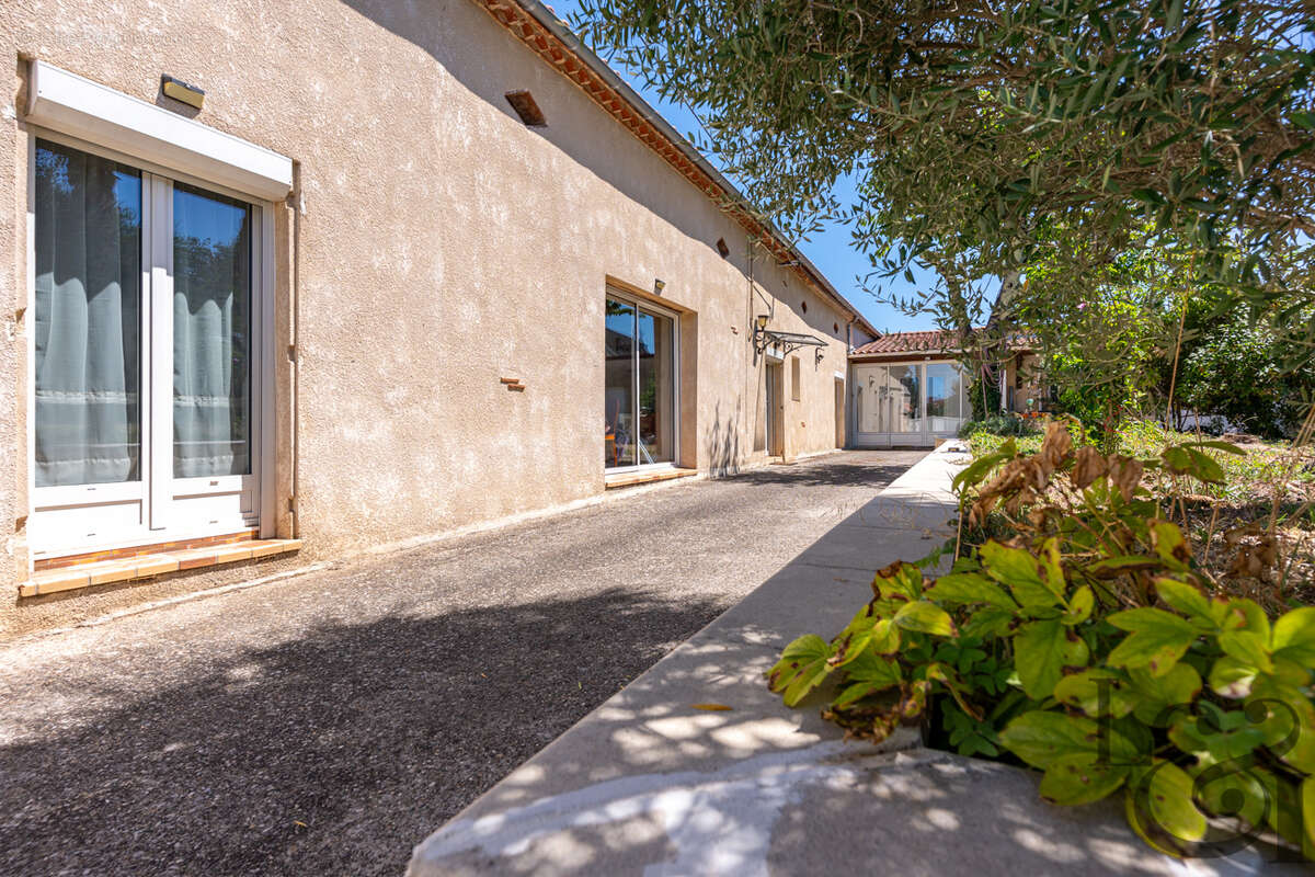 Maison rénovée à vendre proche commerces de Villeneuve-sur-Lot - photo 15