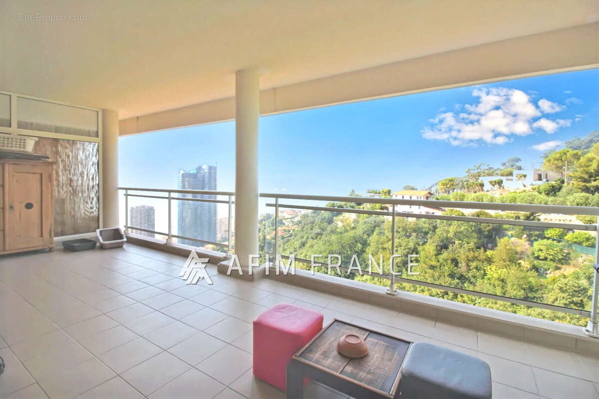 Appartement à BEAUSOLEIL