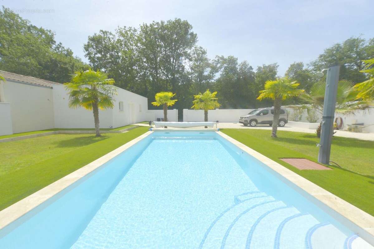 Maison à SAINT-SULPICE-DE-ROYAN