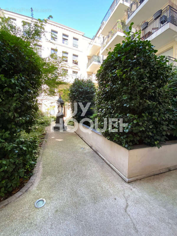 Appartement à PUTEAUX
