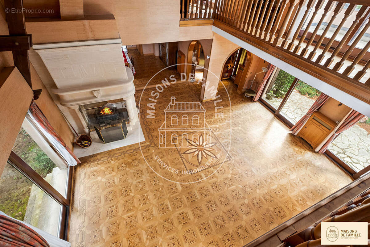 Maison à LOUVECIENNES