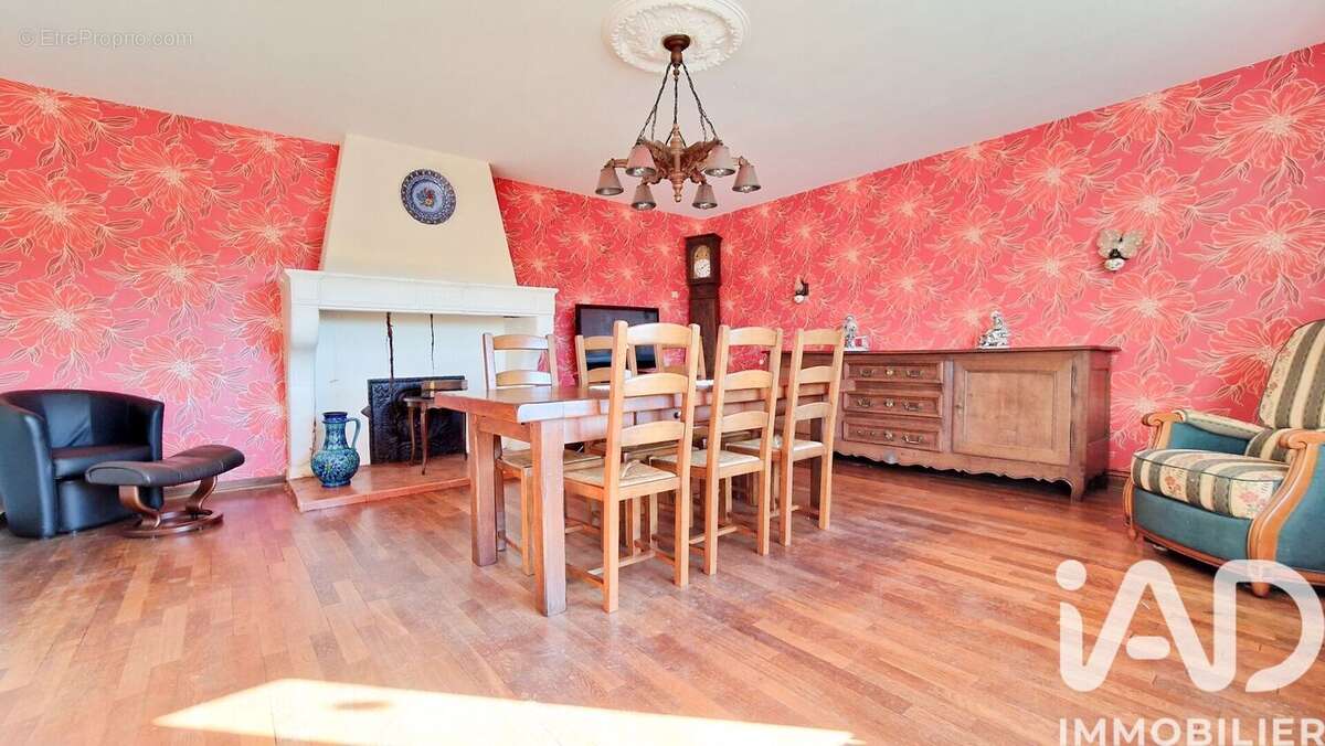 Maison 161 m² à Chambley-Bussieres  - photo 4