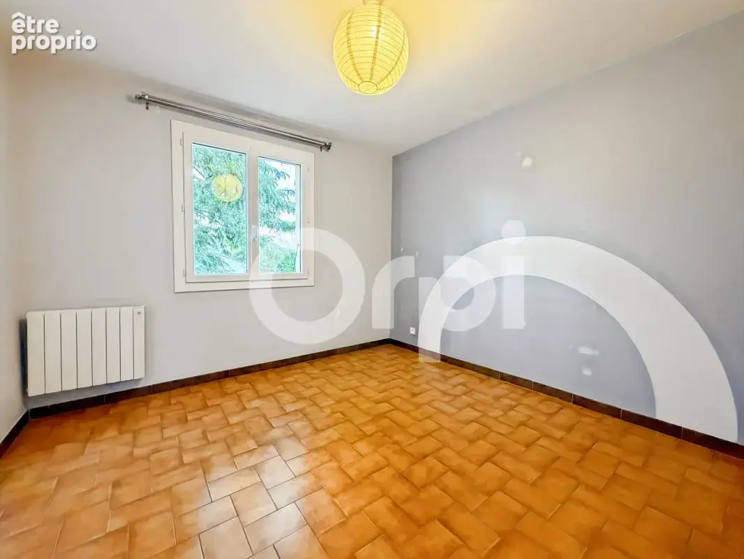 Maison À Vendre sur beau terrain - photo 17