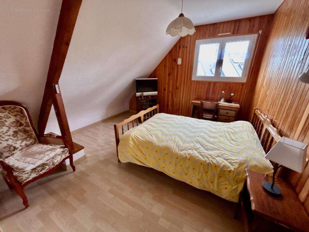 Maison à LE VAL-SAINT-PERE