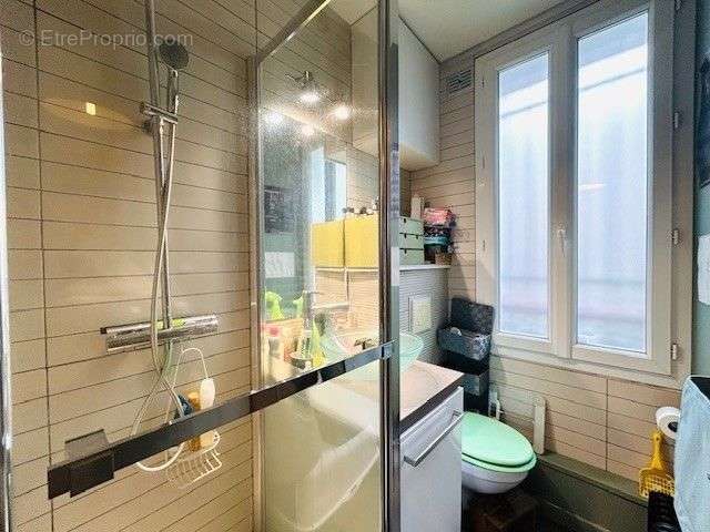 Appartement à LES LILAS