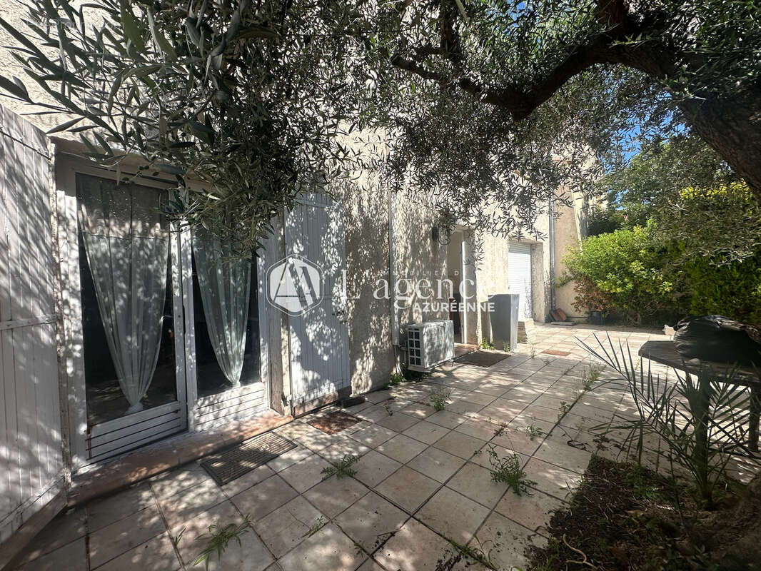 Maison à CAGNES-SUR-MER