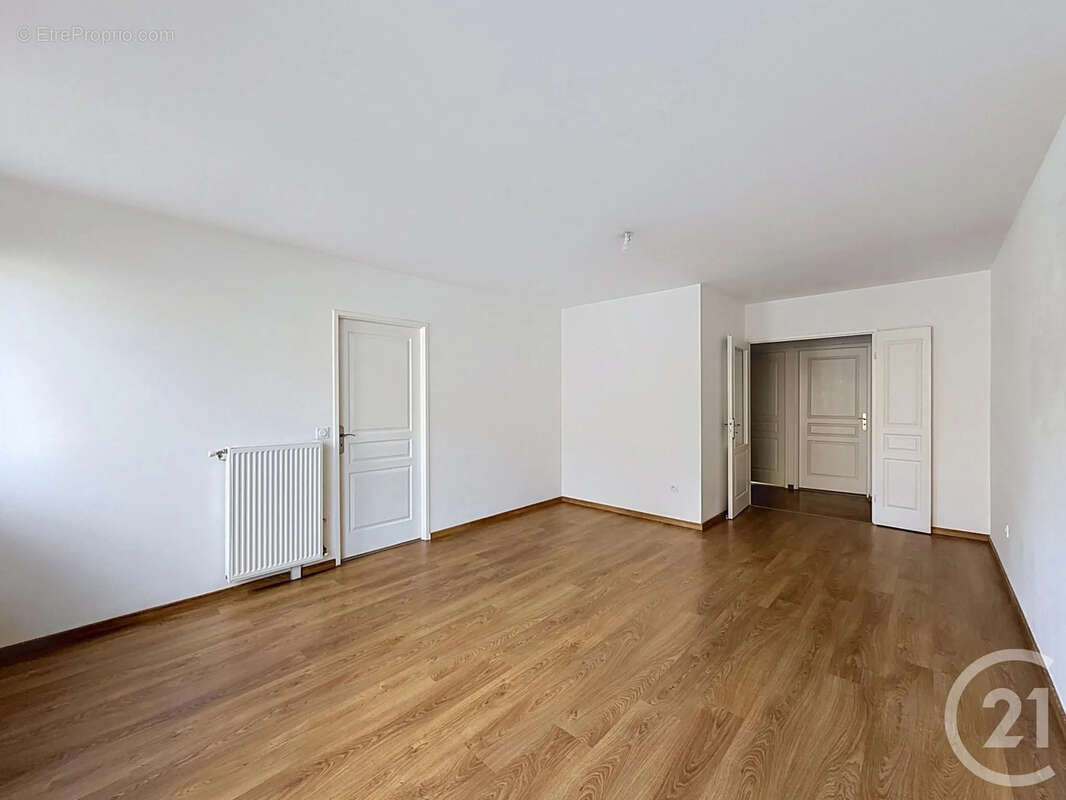 Appartement à FONTAINEBLEAU