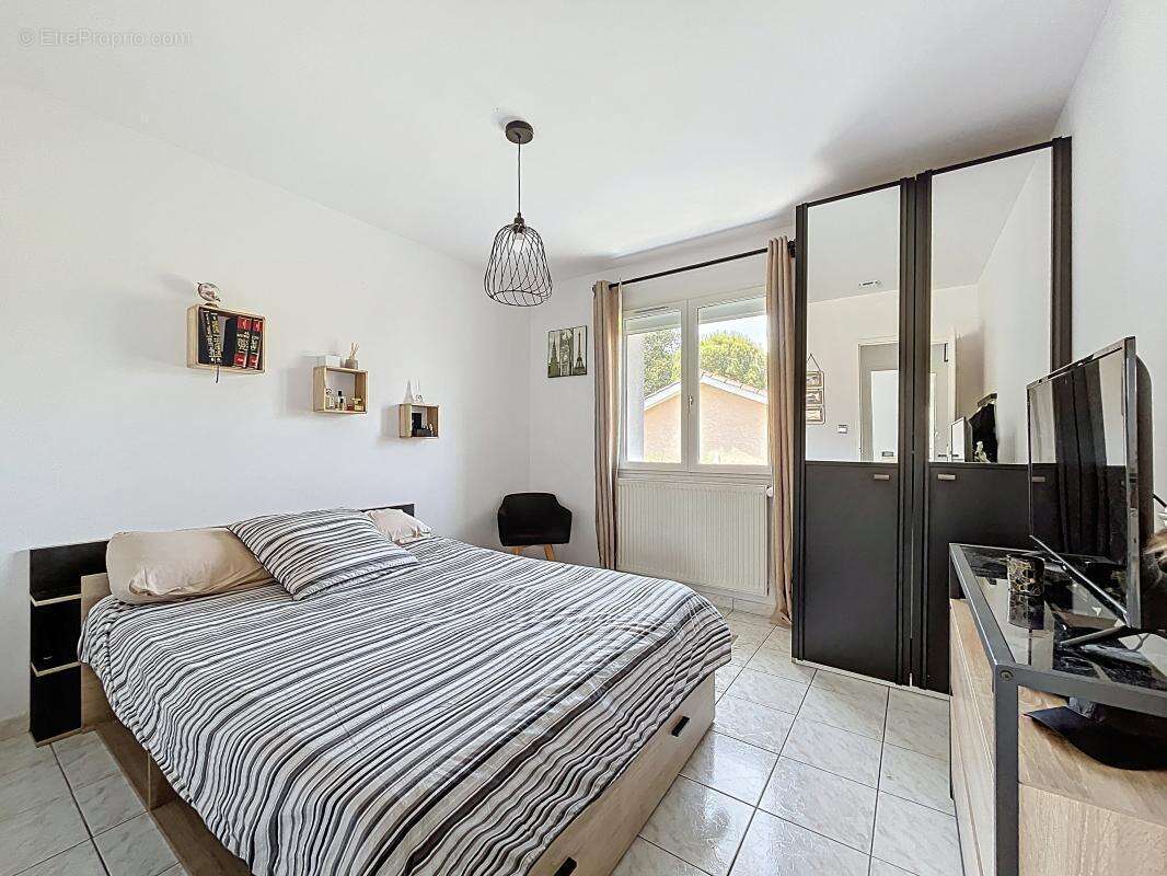 Maison à L&#039;ISLE-D&#039;ABEAU