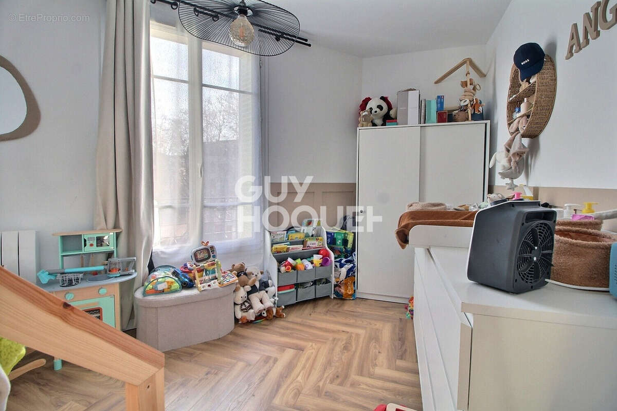 Appartement à CHAVILLE