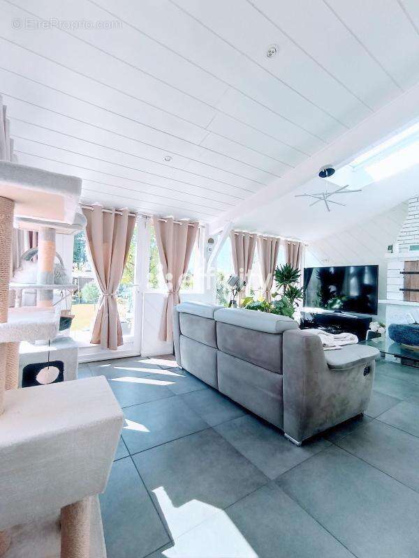 Maison 184 m² à Cernay  - photo 3