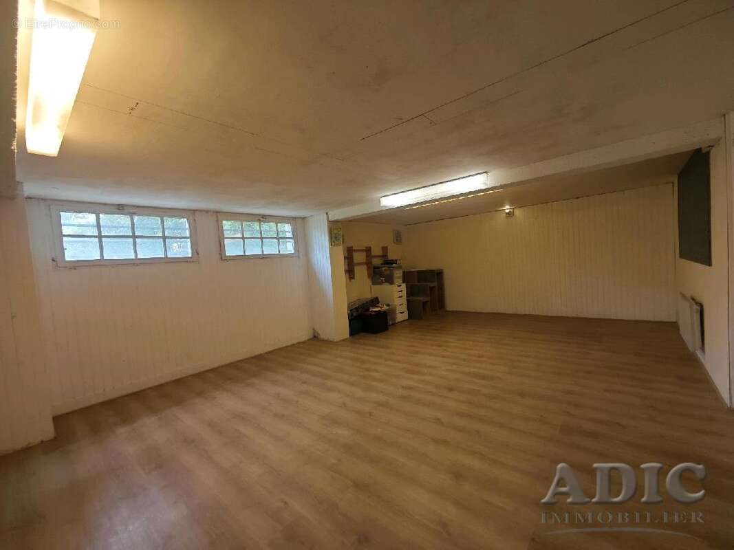 Maison à ERMENONVILLE