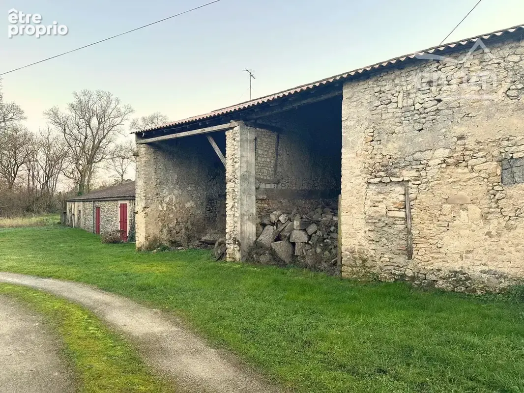 Longère avec dépendances - photo 23