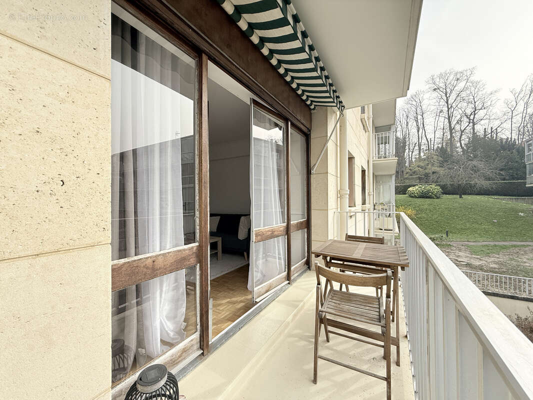 Appartement à LA CELLE-SAINT-CLOUD