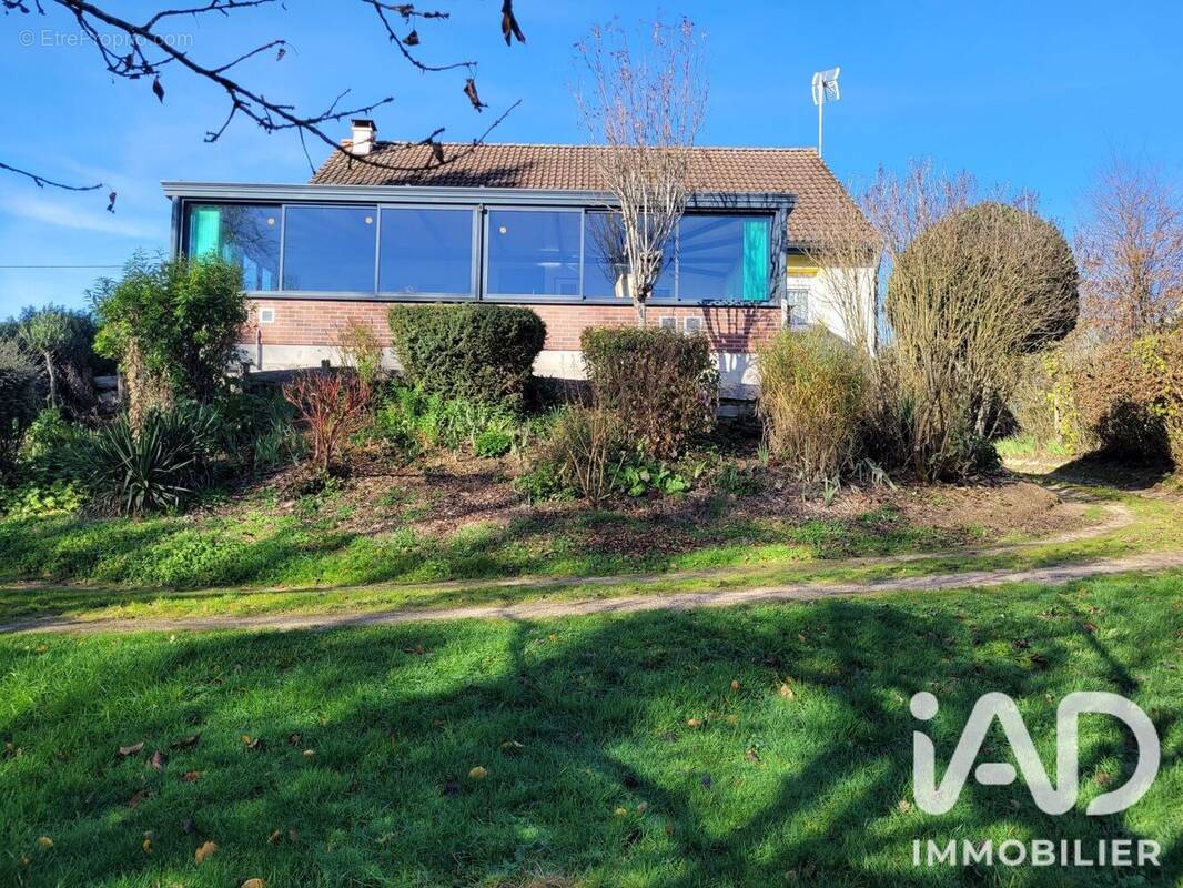 Maison 176 m² à La Tagniere  - photo 1