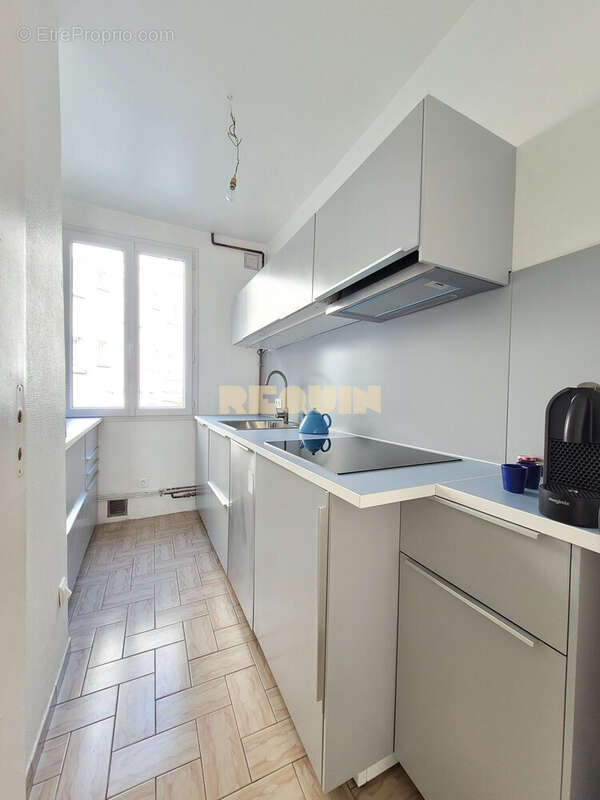 Appartement à PARIS-18E