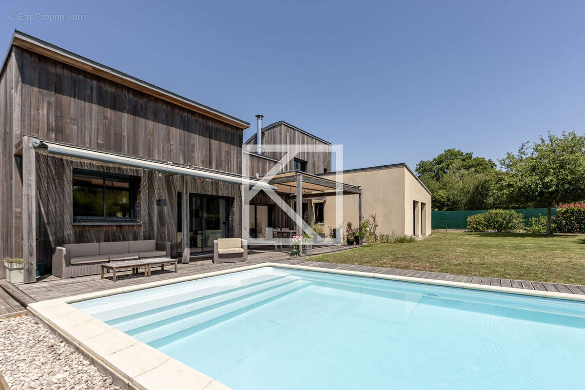Maison à COULAINES
