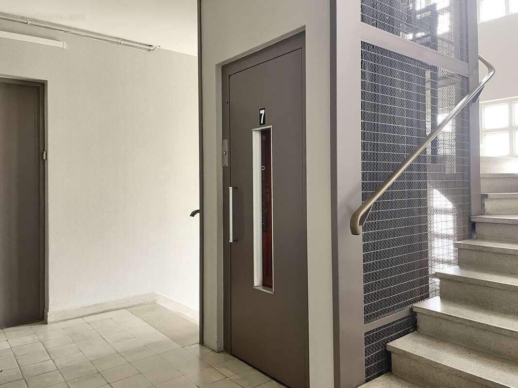 Photo 5 - Appartement à PARIS-11E