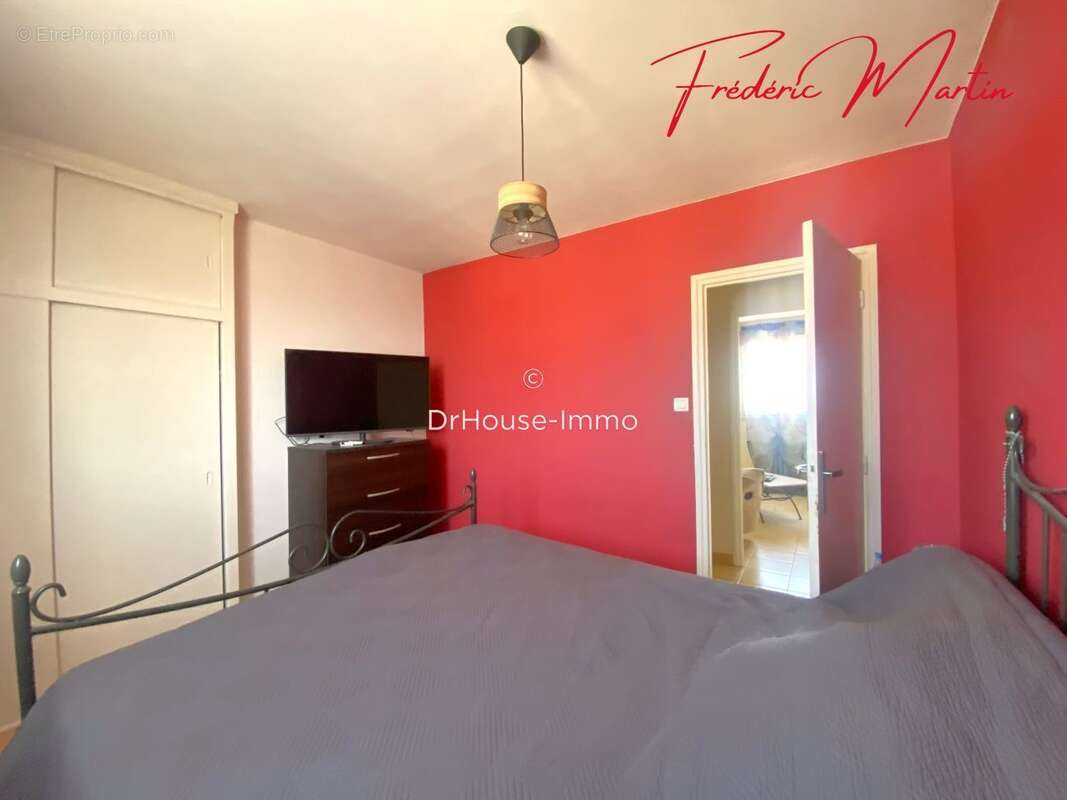 Appartement 76 m² à Uzes  - photo 17