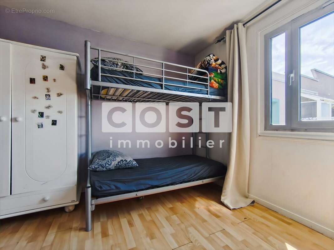 Appartement à COLOMBES