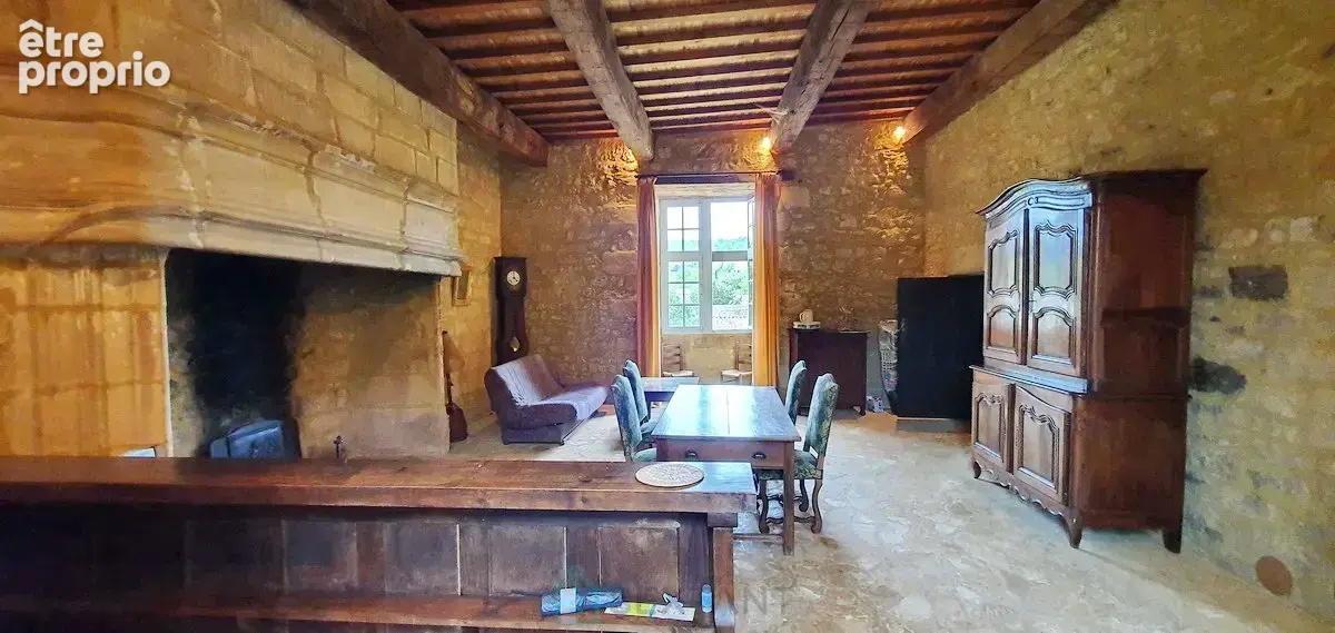Corps de logis d'exception  Ancien château des XIII? & XV? siècles  Saint Pompon (25 km de Sarlat) - photo 12