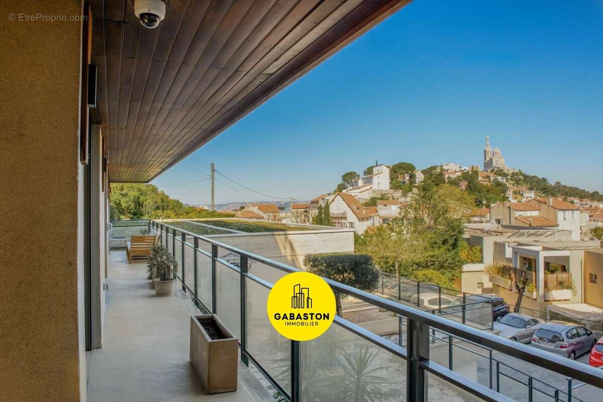 Appartement à MARSEILLE-8E