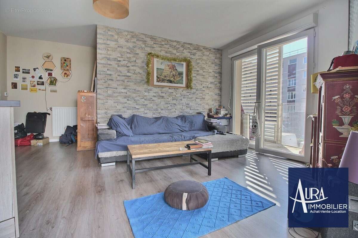 Appartement 61 m² à Romainville  - photo 3