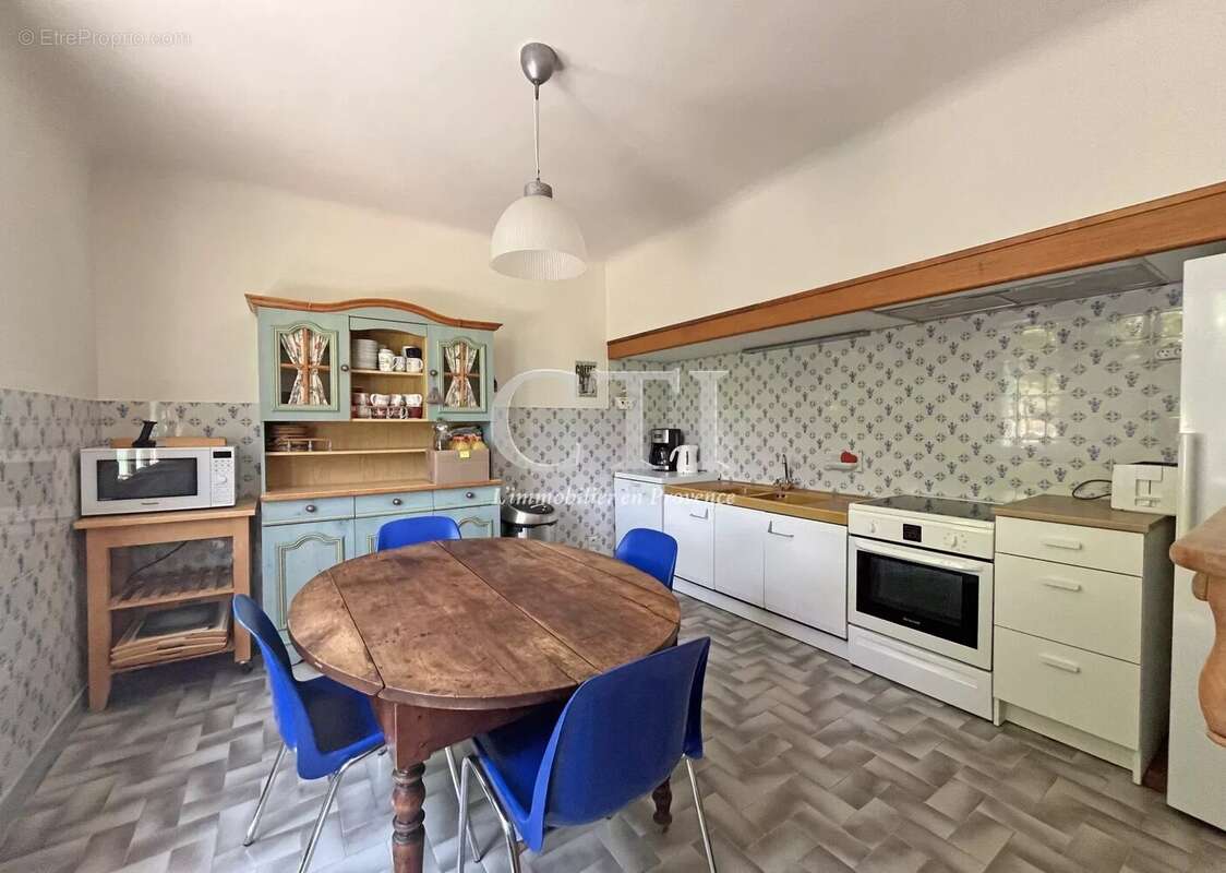 Maison à VAISON-LA-ROMAINE