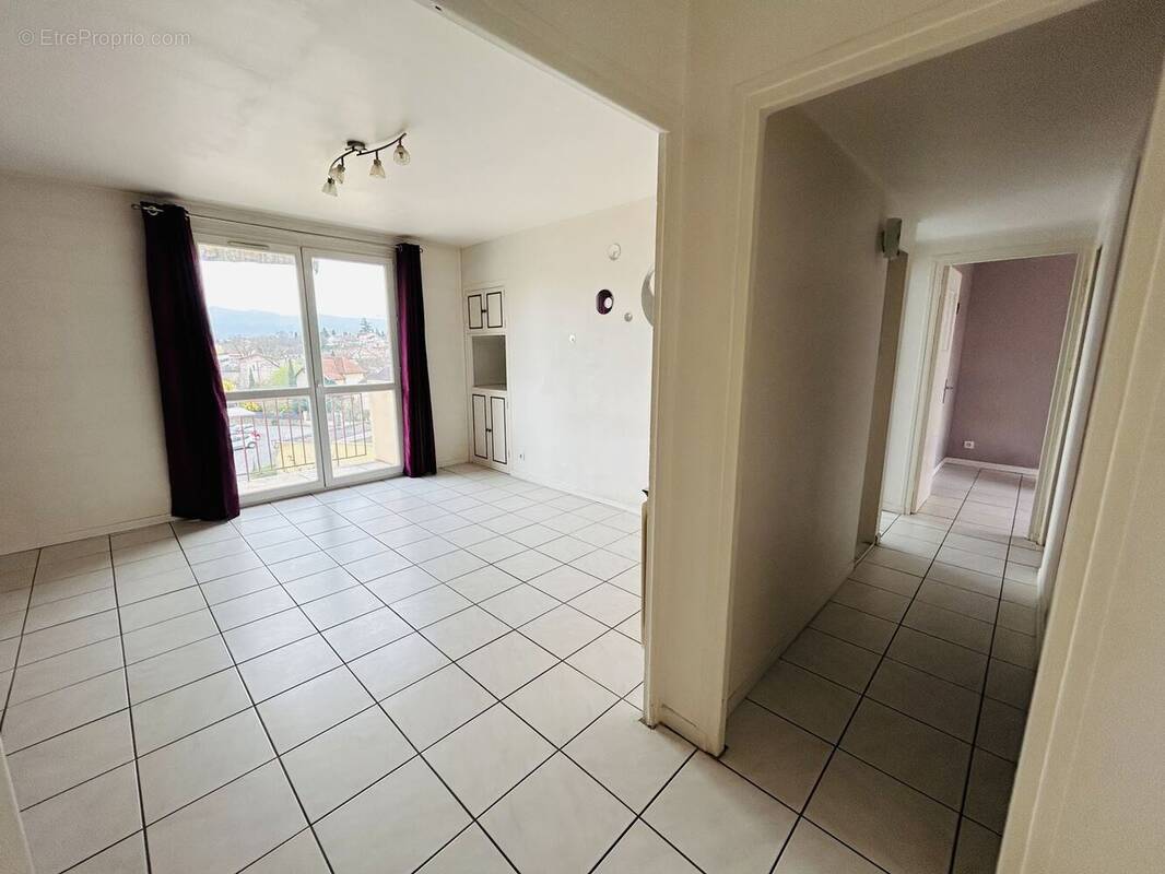 Appartement à ROMANS-SUR-ISERE