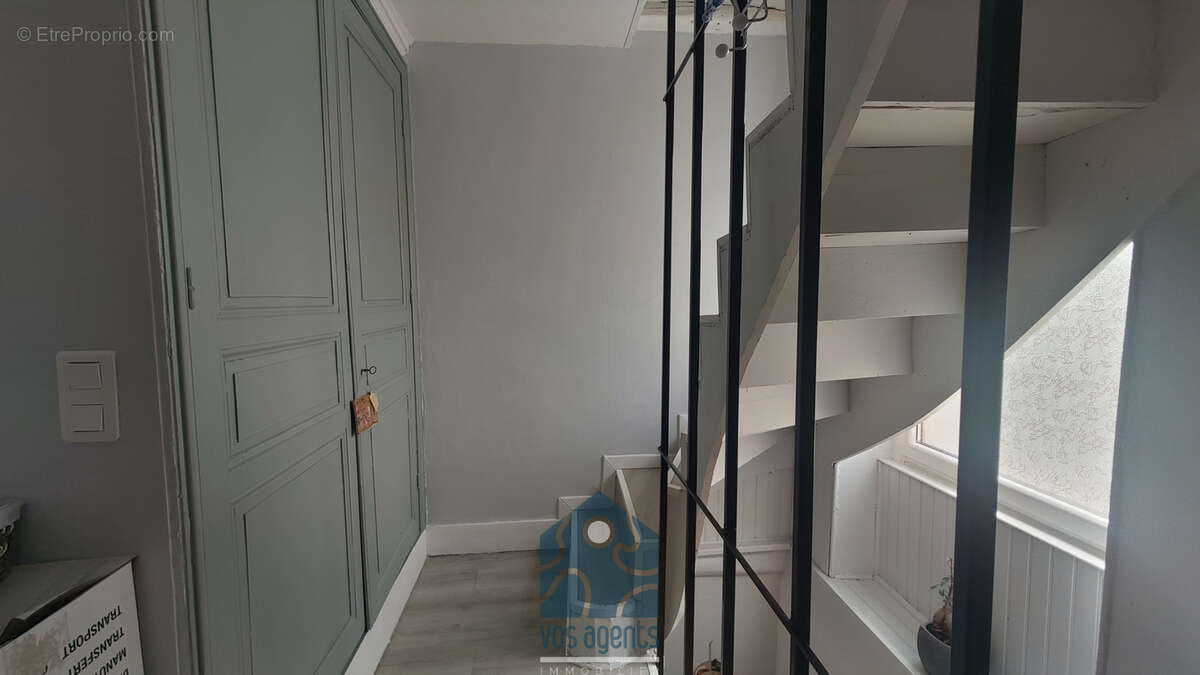Maison de bourg 5 pièces avec garage et cave - photo 4