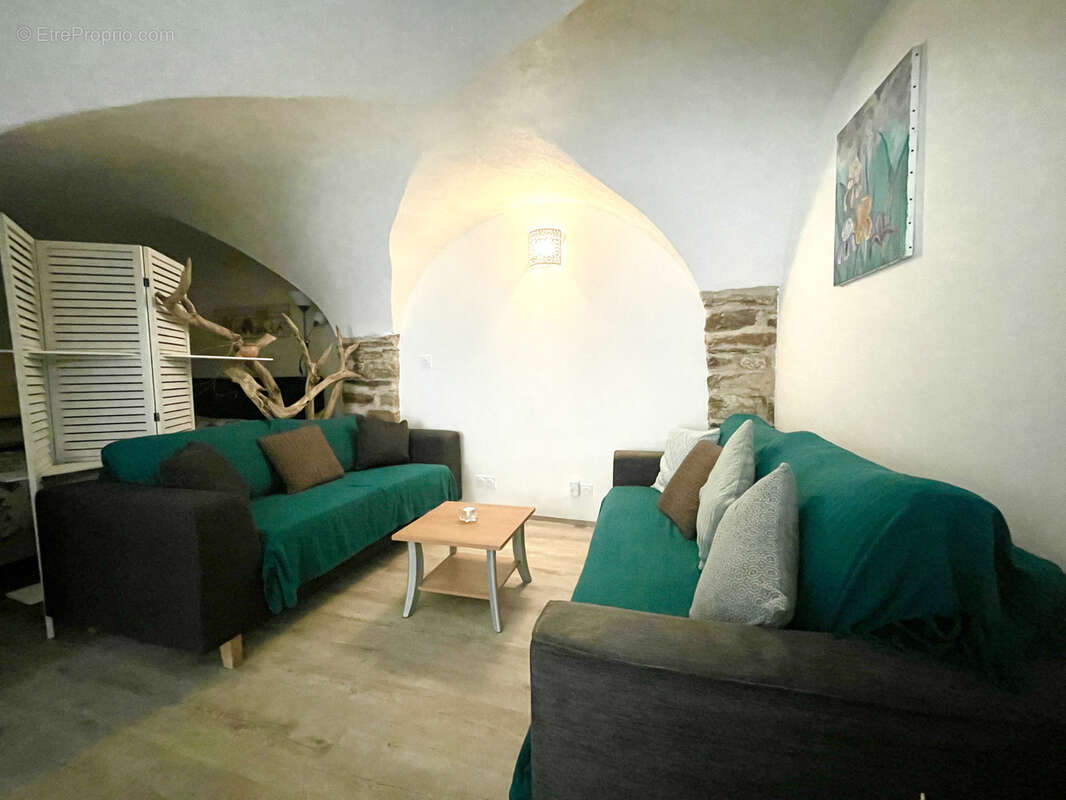 Maison à SAINT-FELIX-DE-LODEZ