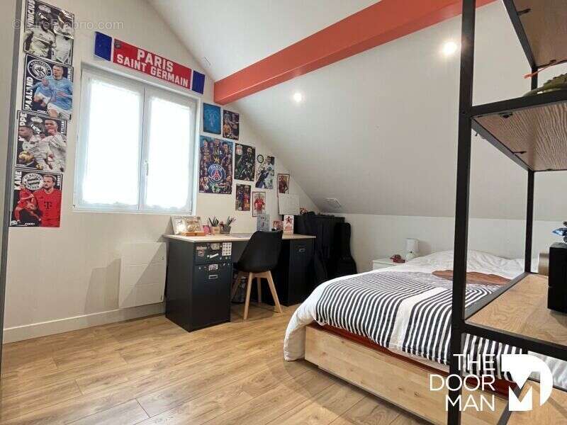 Maison à LIMOURS