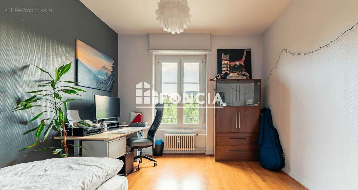 À VENDRE – Strasbourg Bourse – Bel appartement 4 pièces de 95.14 m² avec garage, cave et grenier - photo 9