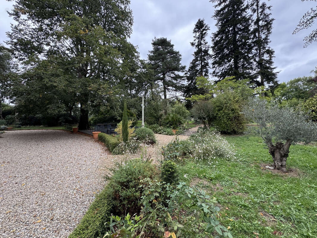 Maison à PAYRIN-AUGMONTEL