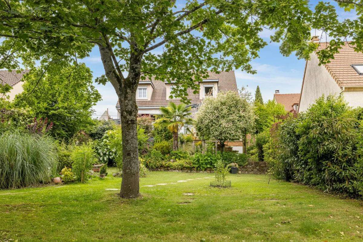Maison de 5 pièces de 130 m² à Breux-Jouy - photo 25