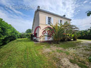 Maison à FARGUES-SAINT-HILAIRE